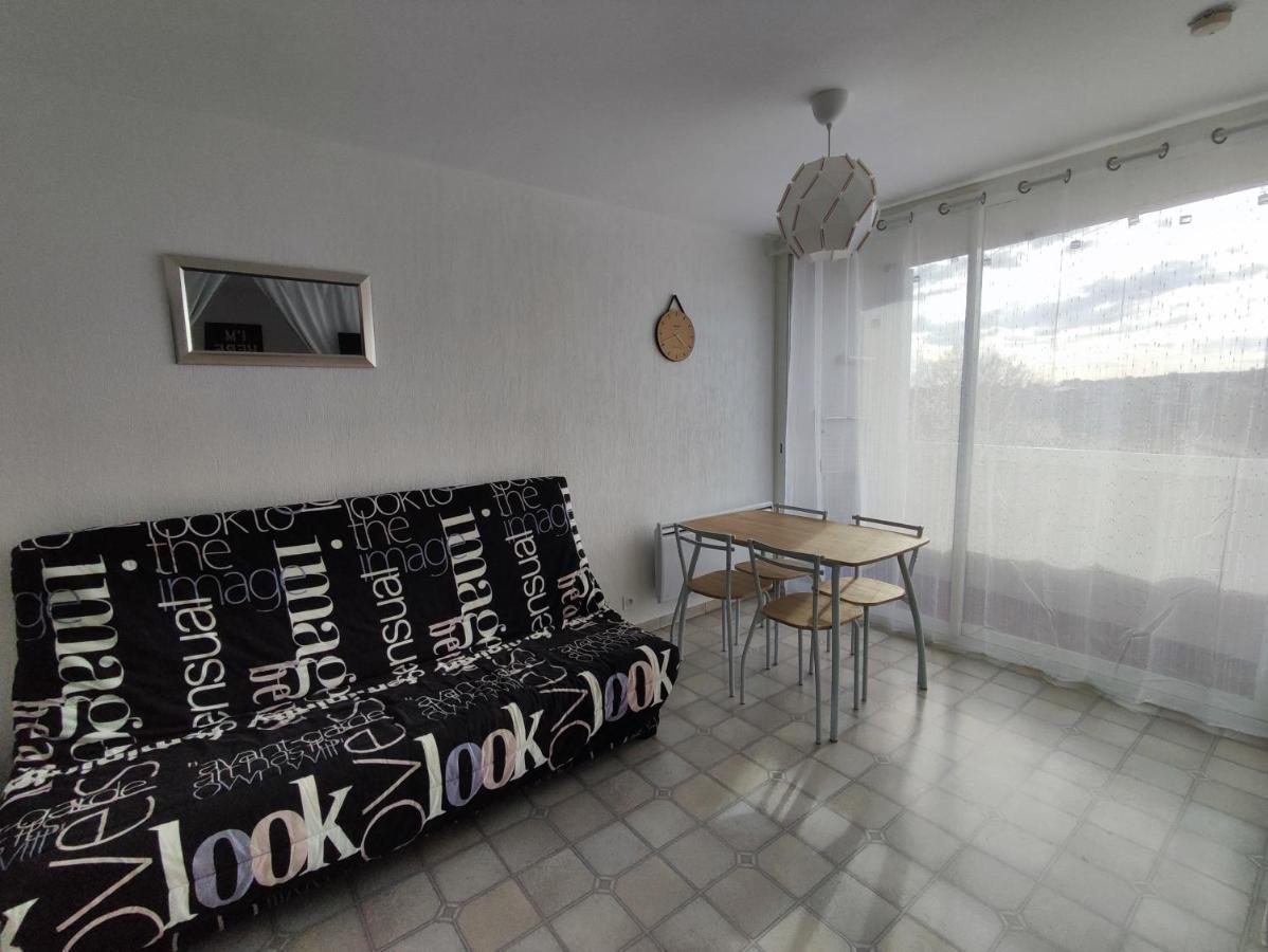 Studio Meuble Classe 2 Etoiles - 30M² Греу-ле-Бен Екстер'єр фото